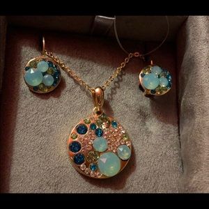 Matching necklace and Earring set.